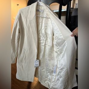 Zara coat, NWT